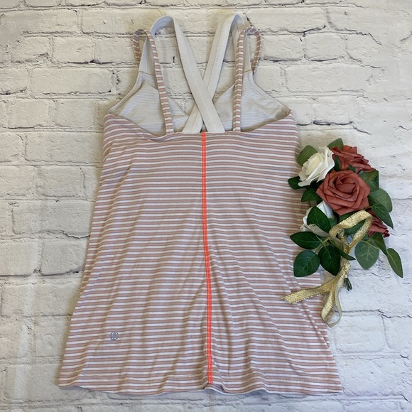 Lululemon Run For Gold Tank - Picture 1 of 15